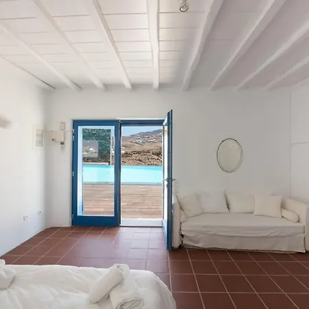 Villa With Sea View Villa *